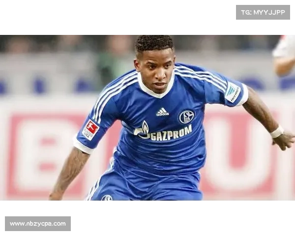 法尔范在沙尔克04的战术角色与场上位置解析 法尔范在沙尔克04的战术角色与场上位置解析